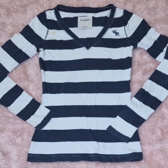 Abercrombie & Fitch Other - Abercrombie & Fitch Navy and White Striped Long Sleeve Tee